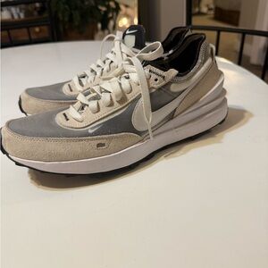 Nike Men's Cream and Black Sneakers